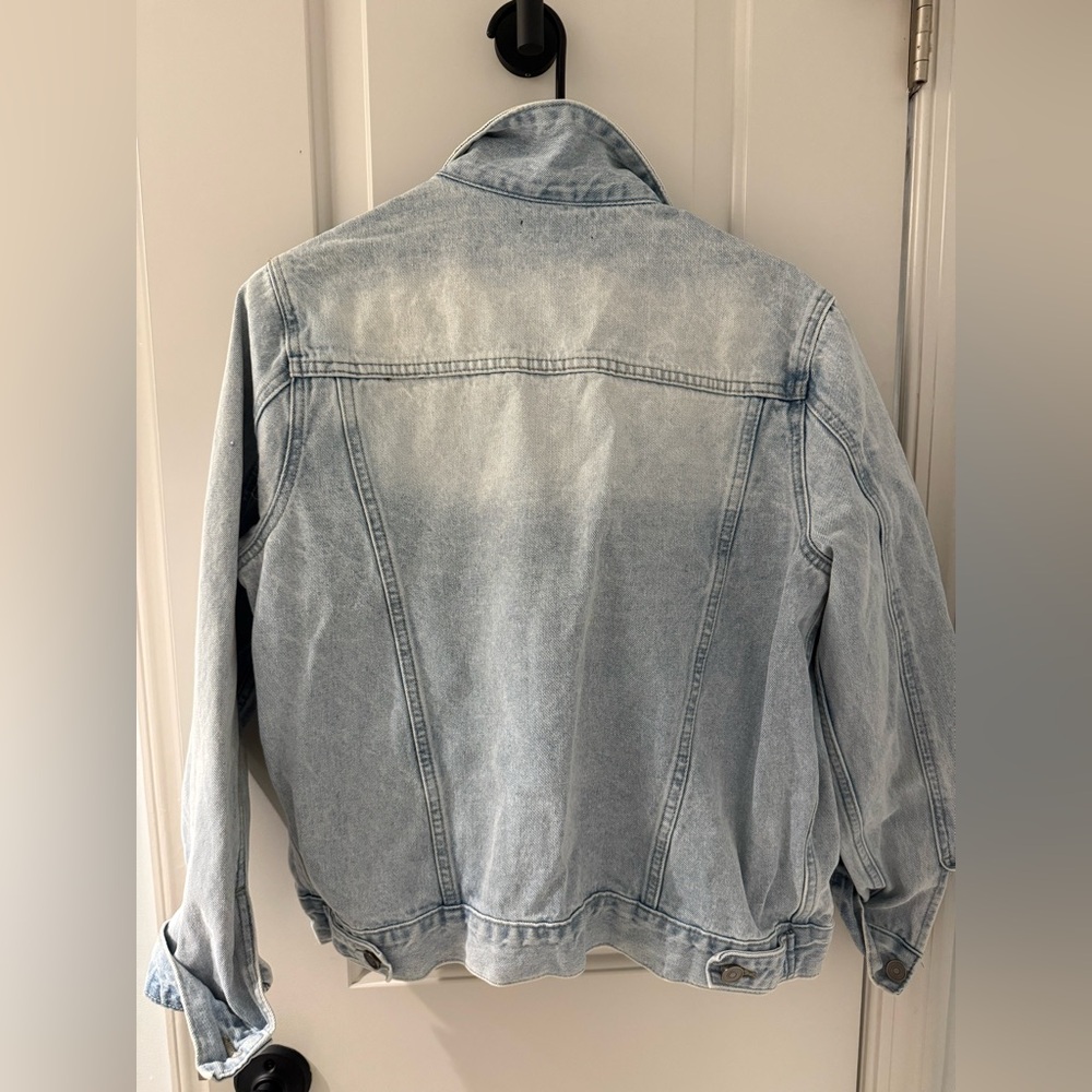 Lulus Lalah Light Wash Oversized Denim Jacket Blue - Size M - Picture 6 of 6
